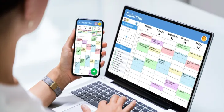 派遣のシフト制とは？休みや残業のルールと契約時の注意点を解説